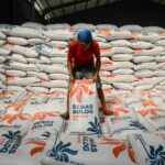 Bulog Salurkan Paket Bantuan Presiden Untuk Korban Banjir Di Kalsel