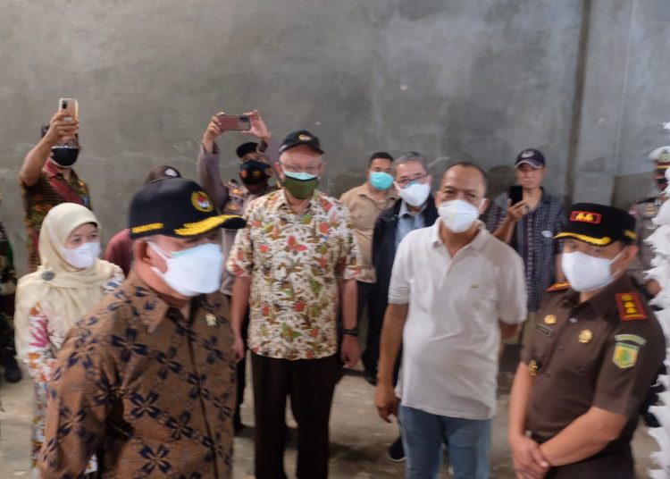 Beras PPKM Basah di Pandeglang, Menko PMK: Sudah Tidak Ada Masalah