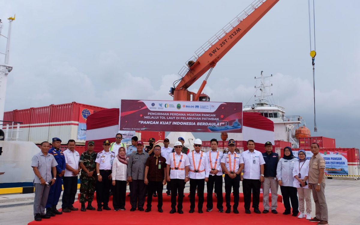 KOLABORASI BULOG-NFA-KEMENHUB PERCEPAT PEMERATAAN STOK BERAS VIA TOL LAUT