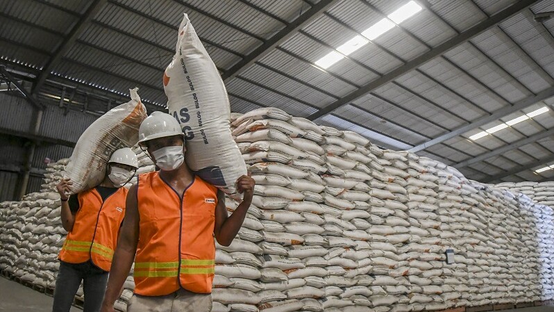 Beras Impor Perkuat Cadangan Beras Pemerintah