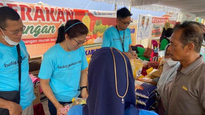 Kerja Sama Bareng Bulog, Pemkab Ponorogo Gelar Pasar Murah untuk Kendalikan Inflasi