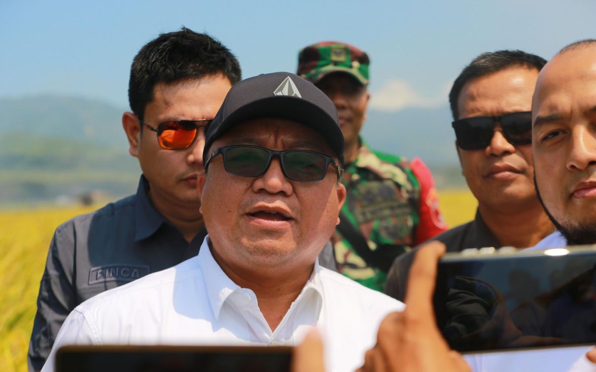 Kerjasama BULOG – Pupuk Indonesia : Gabah dibeli Rp. 6.500 Petani Langsung Beli Pupuk Sesuai HET