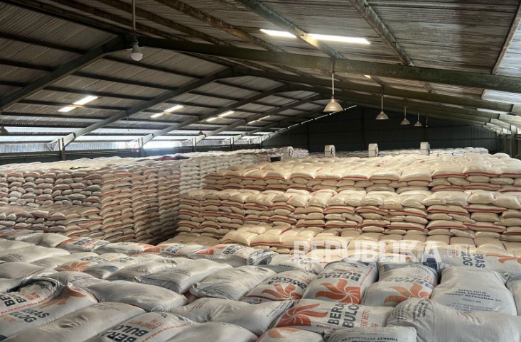 Penyerapan Gabah Melimpah Hingga Mei Capai 338 Ribu Ton, BULOG Jabar Tambah 160 Gudang