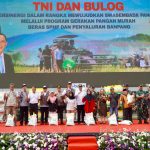 BULOG dan TNI Salurkan Bantuan Pangan dan Beras SPHP dalam Gerakan Pangan Murah Serentak di Seluruh Indonesia