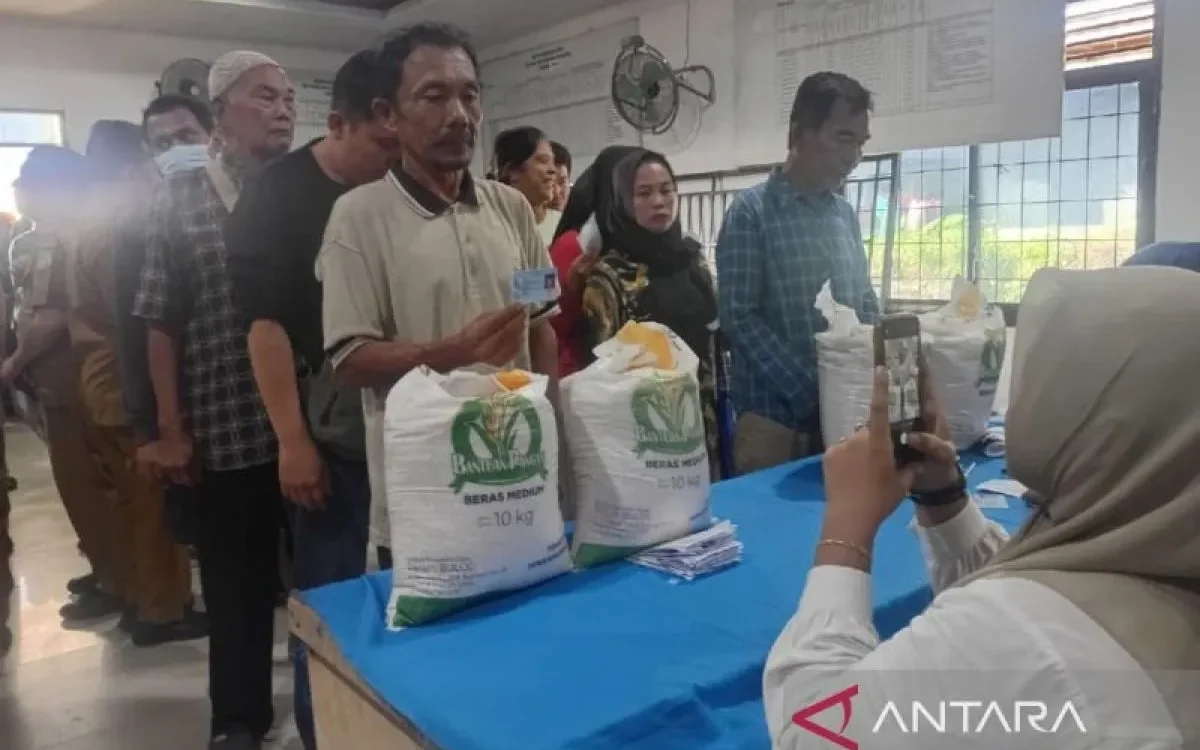 Bulog Sumut salurkan bantuan pangan 9.200 ton untuk masyarakat