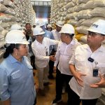 Komisi IV DPR RI Tinjau Stok Beras di Gudang BULOG Panaikang: Stok Aman, Harga Beras Diyakini Segera Normal