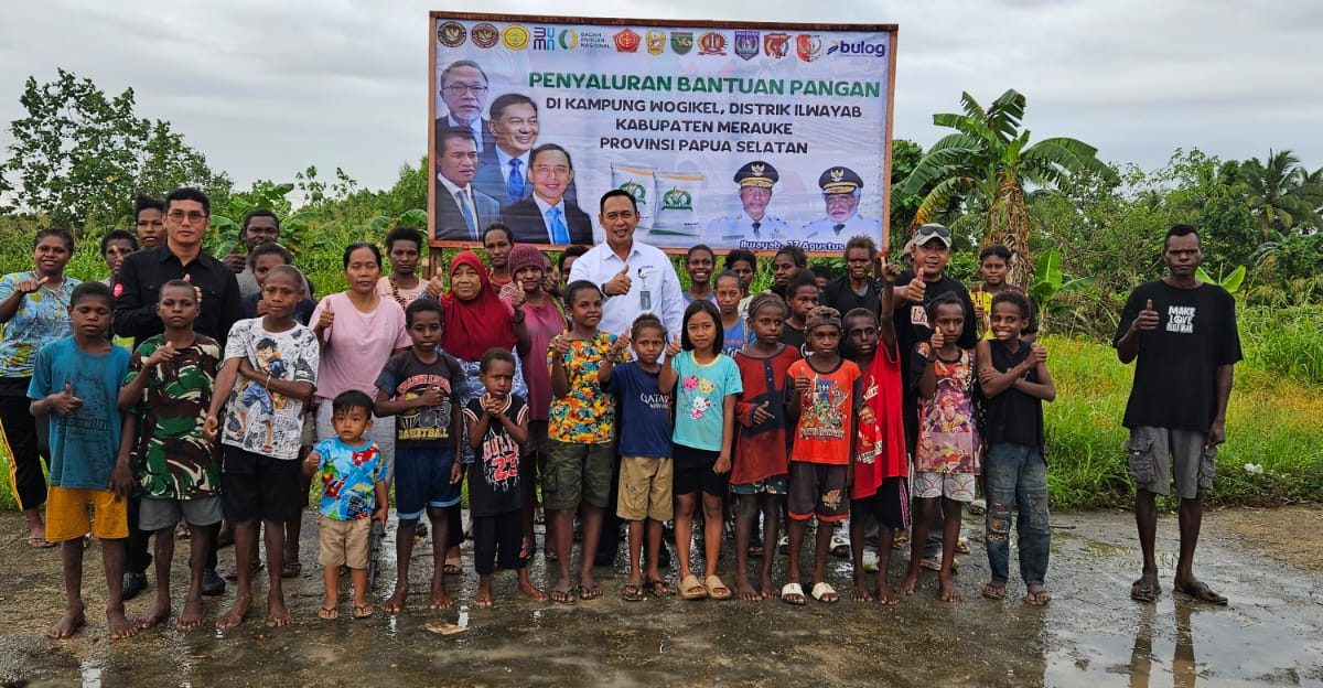 Bantuan Pangan di Kampung Wogikel dan Wanam,Diserahkan Langsung oleh Menteri Kabinet Merah Putih