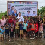 Bantuan Pangan di Kampung Wogikel dan Wanam,Diserahkan Langsung oleh Menteri Kabinet Merah Putih