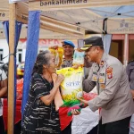 Polres Mahulu Gelar Gerakan Pangan Murah, Jual Beras Bulog untuk Ringankan Beban Warga  Sebar 328 Ribu Ton Bantuan Pangan