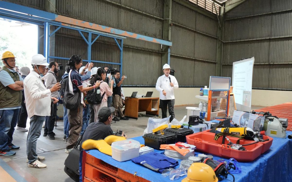 Awak Media Nasional Meninjau Secara Langsung Kondisi Beras di Gudang BULOG