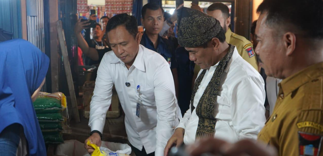 Mentan Sebut Bulog Cetak Rekor Produksi Beras hingga 4,2 Juta Ton