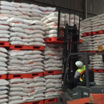 Stabilkan Ekonomi, Bulog Berikan Modal 15 UMKM Binaan FKUB Semarang