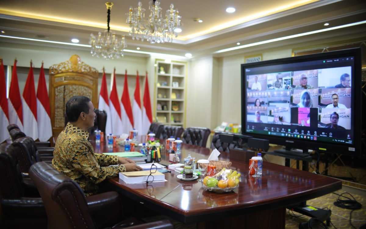 Luar Biasa! Di Sela-Sela Kesibukan yang Padat, Menteri Pertanian RI Berkenan Menguji Dirut BULOG dalam Ujian Hasil Penelitian Program S3 SIL UI