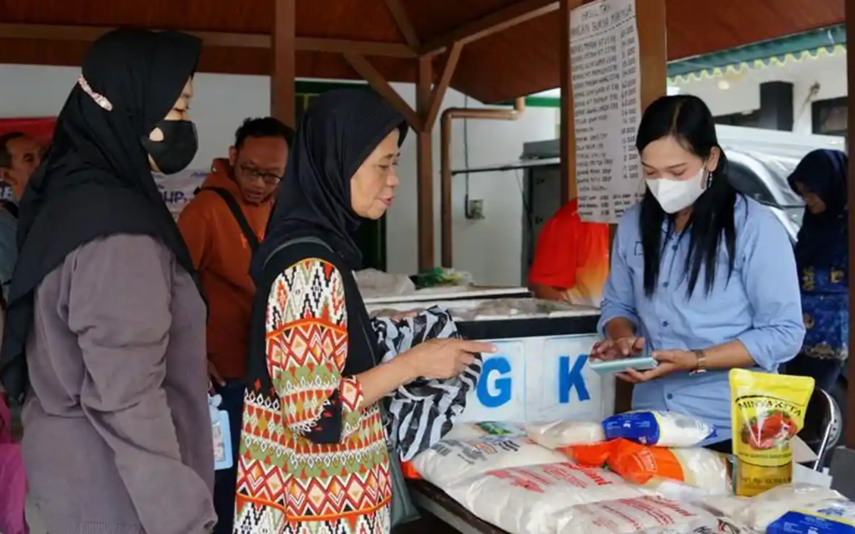 Pemkot Yogya dan BULOG Gelar Pasar Murah di 14 Kemantren, Stabilkan Harga Pangan Jelang Nataru 