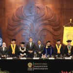 DIRUT BULOG AHMAD RIZAL RAMDHANI RAIH GELAR DOKTOR DI UI, SIDANG DIHADIRI SEJUMLAH TOKOH NASIONAL