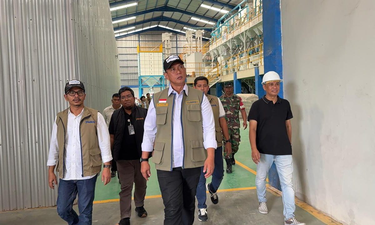 Dirut BULOG Tinjau Mitra Makloon di Maros, Dorong Inovasi Pemanfaatan Sekam Padi Bernilai Ekonomis