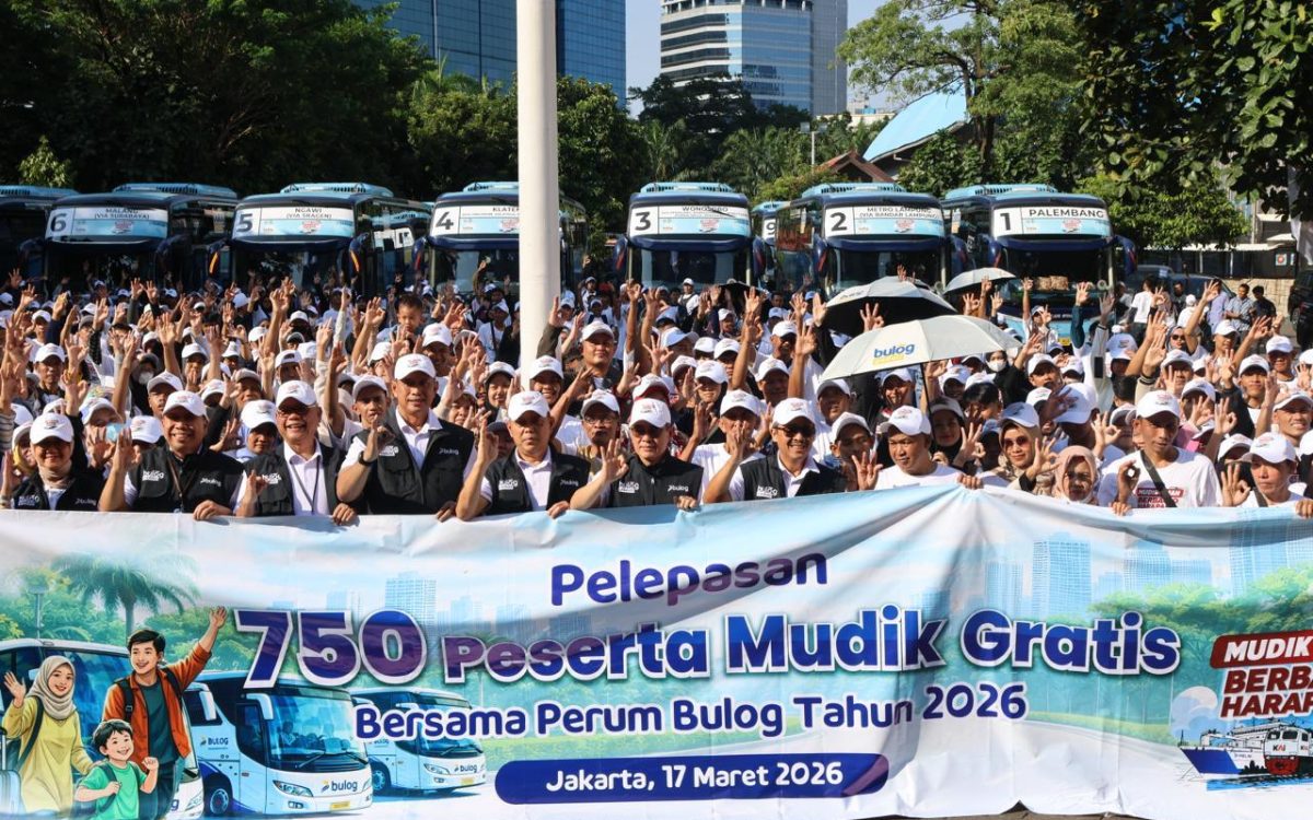 BULOG BERANGKATKAN 750 PEMUDIK DALAM PROGRAM MUDIK GRATIS BUMN 2026