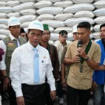 Terima Kunjungan Mentan di Gudang BULOG Jatim, Dirut Pastikan Stok Beras Tertinggi Sepanjang Sejarah