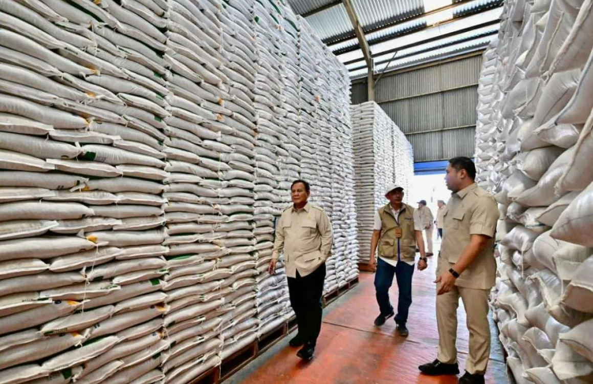 Ketersediaan Stok Beras Nasional Cukup Hadapi Krisis Timur Tengah dan El Nino