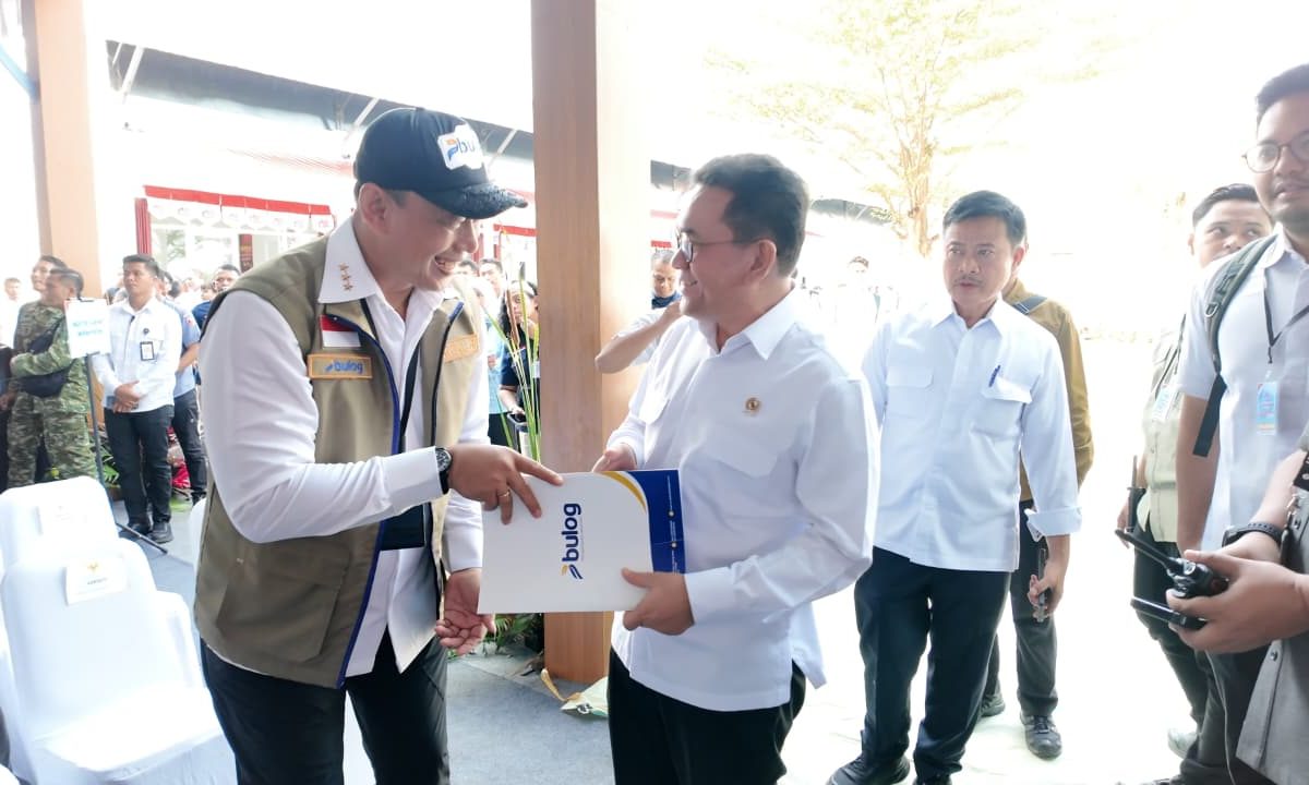 BULOG Perkuat Pasokan Pangan dalam Peresmian 1.061 KDKMP Oleh Presiden Prabowo