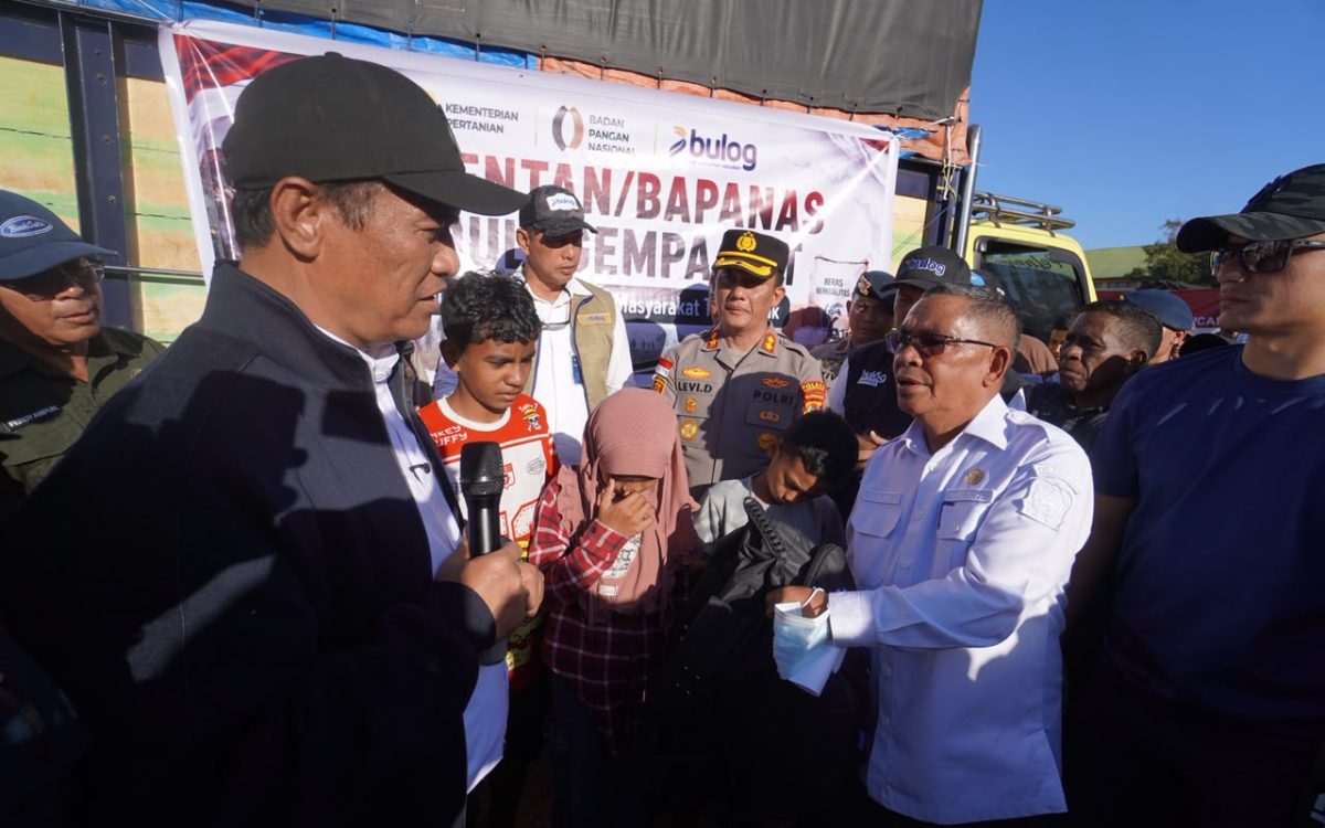 Kepala Bapanas dan Dirut BULOG Tinjau Langsung Penyaluran Bantuan Korban Gempa Flores