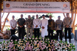 GRAND OPENING MANG ENGKING