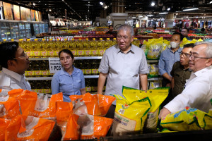 TRANSMART CEMPAKA PUTIH