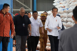 Penyaluran Bantuan Pangan di Lahat, Sumatera Selatan